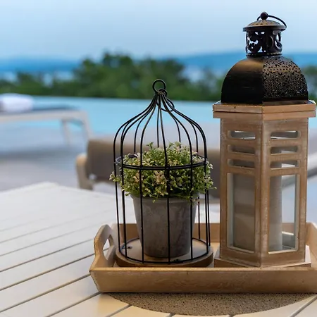 Villa Luxury With Private Pool, Sea View, 150m From Sea *