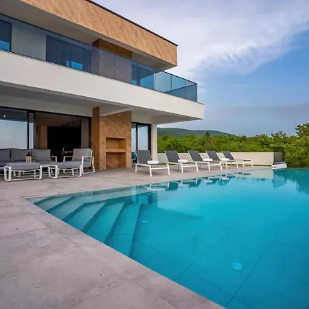 Villa Luxury With Private Pool, Sea View, 150m From Sea *