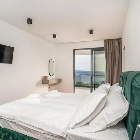 Luxury With Private Pool, Sea View, 150m From Sea *
