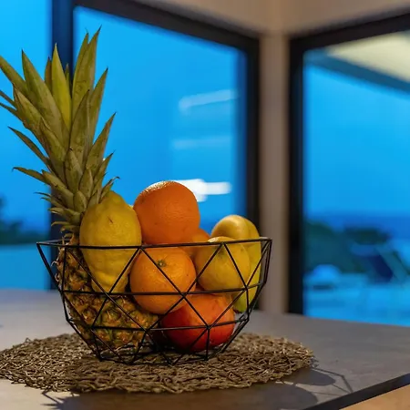 Luxury With Private Pool, Sea View, 150m From Sea *